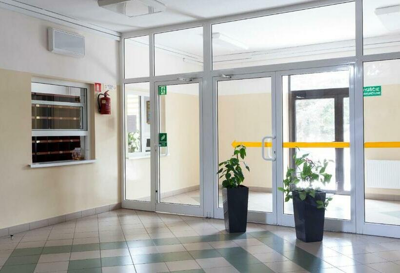 Szálló Dom Studenta Nr 1 Ans W Koninie