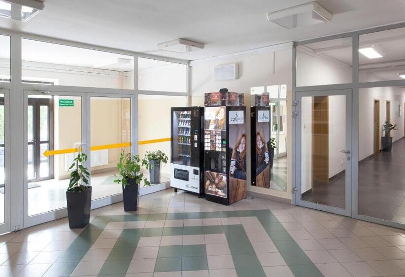 Szálló Dom Studenta Nr 1 Ans W Koninie