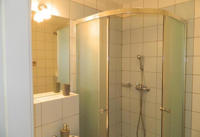 הוסטל Elemels Planet