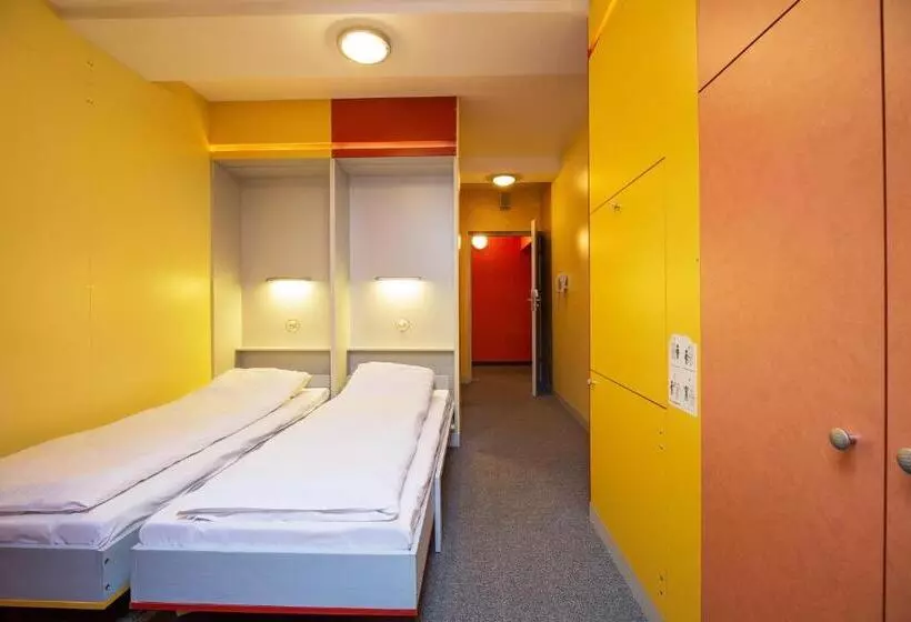 ユースホステル Elemels Planet