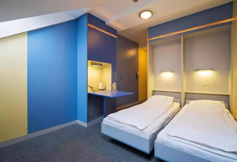 ユースホステル Elemels Planet