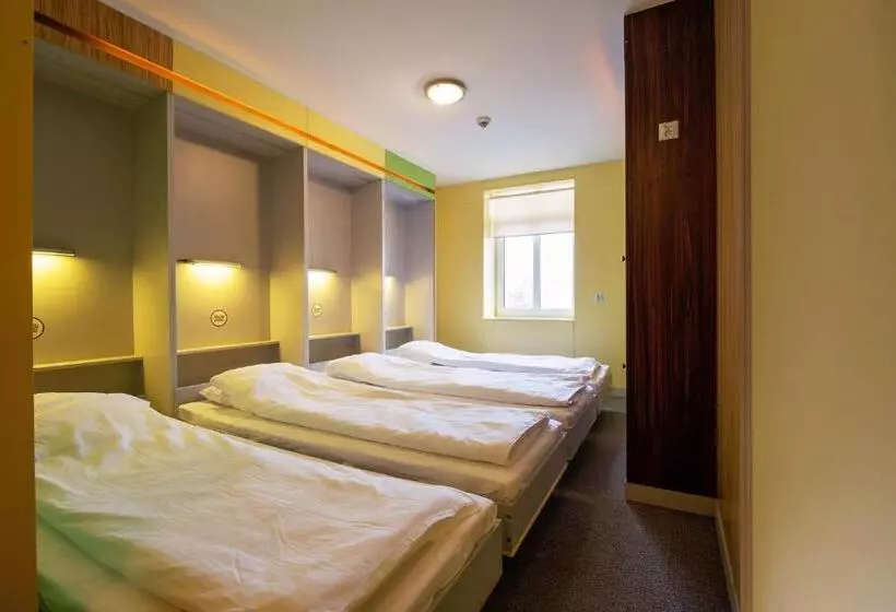 ユースホステル Elemels Planet