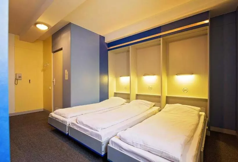 ユースホステル Elemels Planet