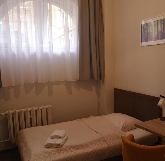 هاستل Ik Elka Sen