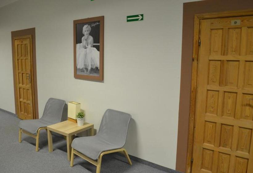 هاستل Ik Elka Sen