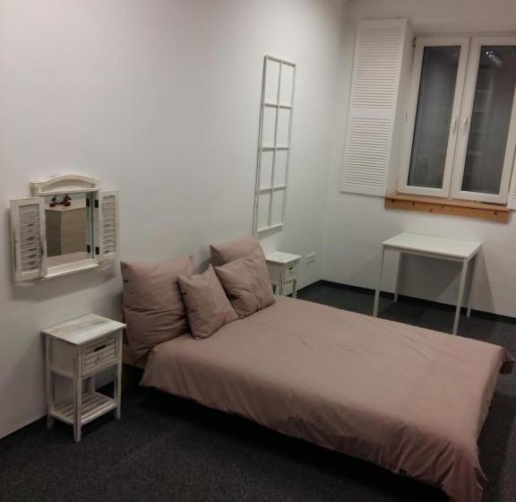 הוסטל Master Corner Apartment