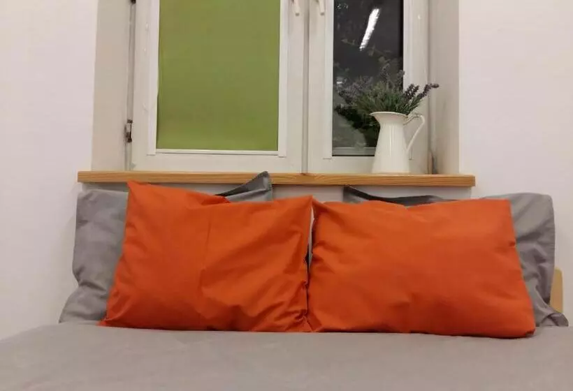 هاستل Master Corner Apartment