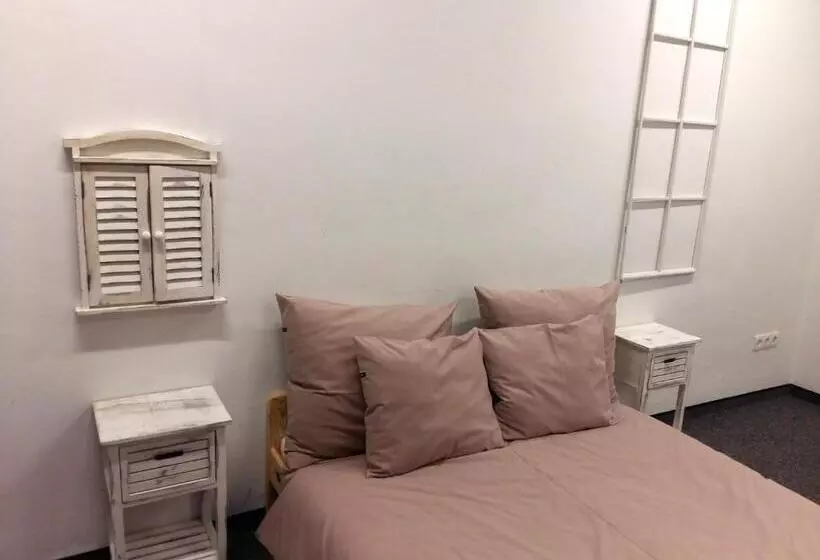 هاستل Master Corner Apartment
