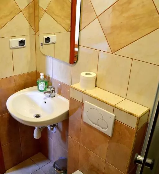 ユースホステル Noclegi Wega