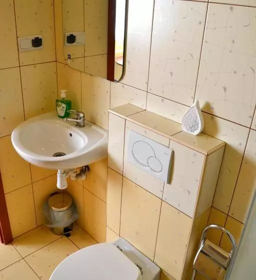 ユースホステル Noclegi Wega