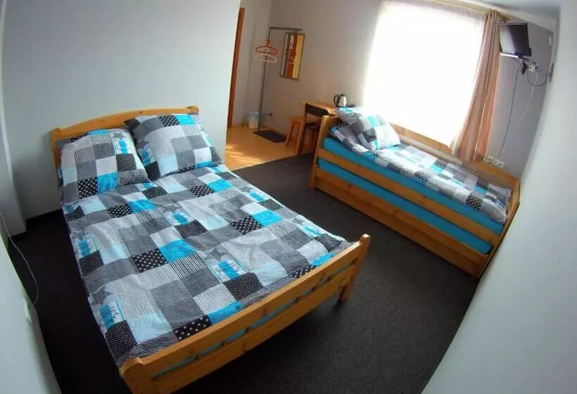 ユースホステル Noclegi Wega