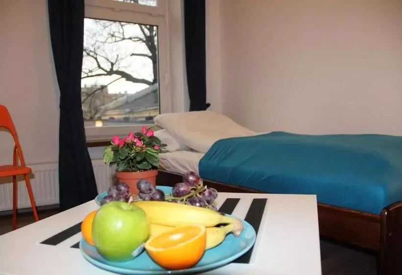 Retkeilymaja Pokoje Babina