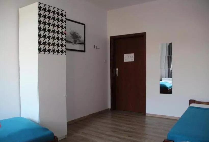 Retkeilymaja Pokoje Babina