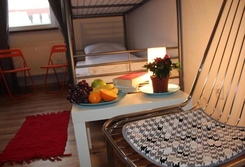 הוסטל Pokoje Babina