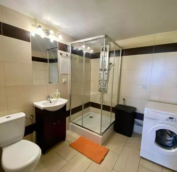 Retkeilymaja Zajazd Boryna