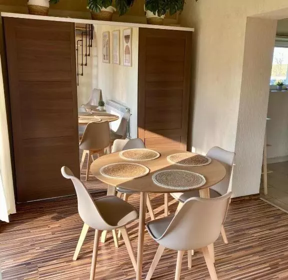 Retkeilymaja Zajazd Boryna