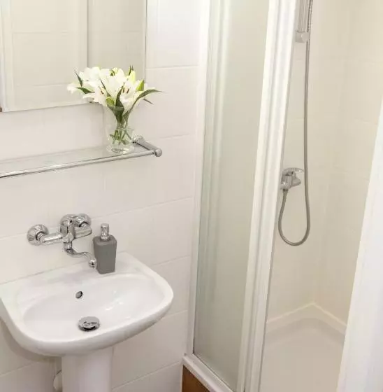 Retkeilymaja Zajazd Boryna