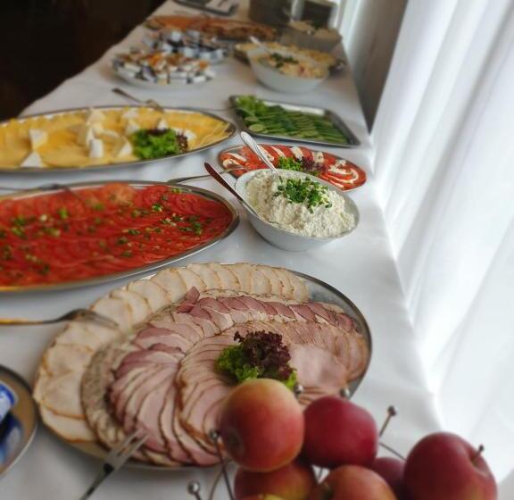 호스텔 Zajazd Pod Gwiazdami