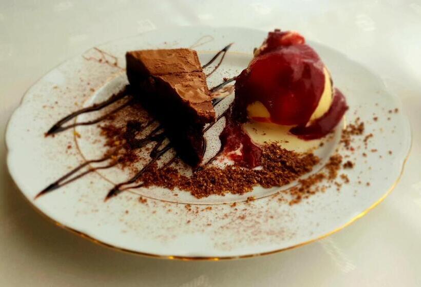 호스텔 Zajazd Pod Gwiazdami