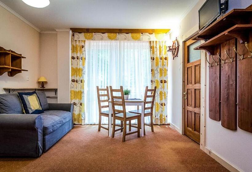 Aparthotel Pod Nosalem