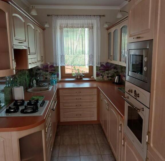 تختخواب و صبحانه Jaśminowe Ogrody