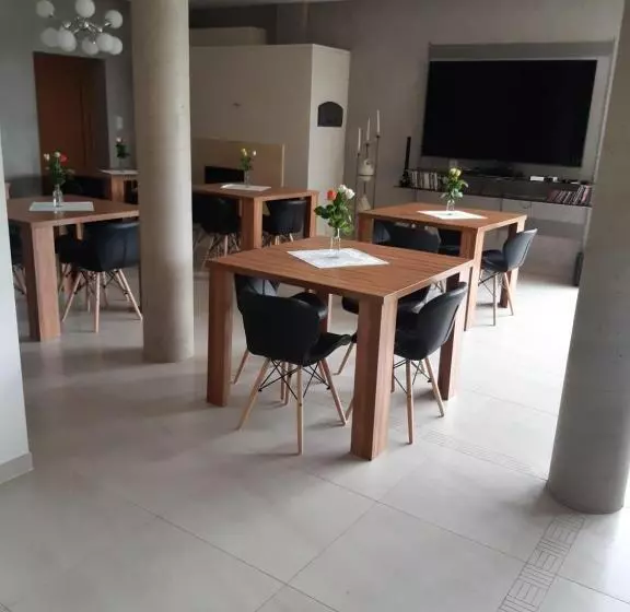 تختخواب و صبحانه Jaśminowe Ogrody