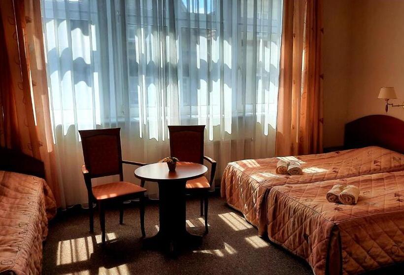 Bed and Breakfast Nasz Klub   Pokoje Gościnne