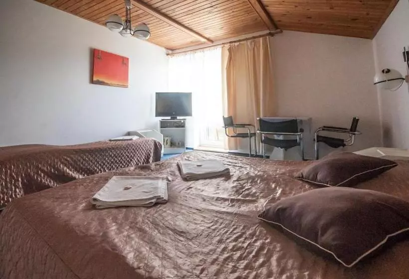 Aamiaismajoitus (B&B) Pokoje Gościnne Korsarz