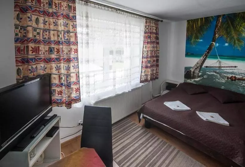 Aamiaismajoitus (B&B) Pokoje Gościnne Korsarz