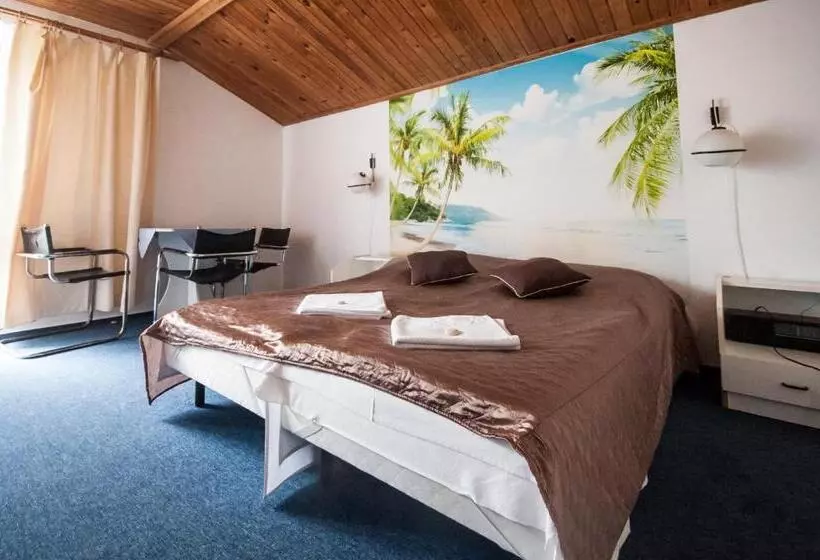 Aamiaismajoitus (B&B) Pokoje Gościnne Korsarz