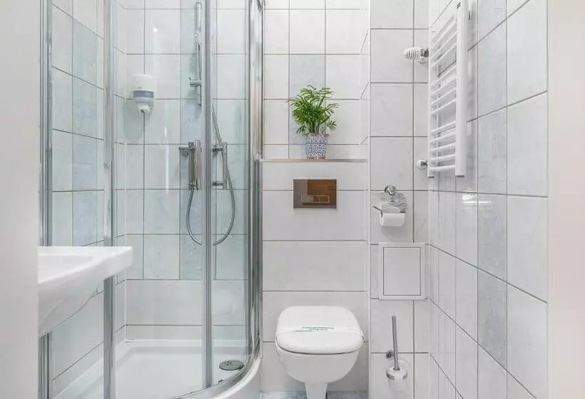 Aamiaismajoitus (B&B) Willa 777 Krasickiego