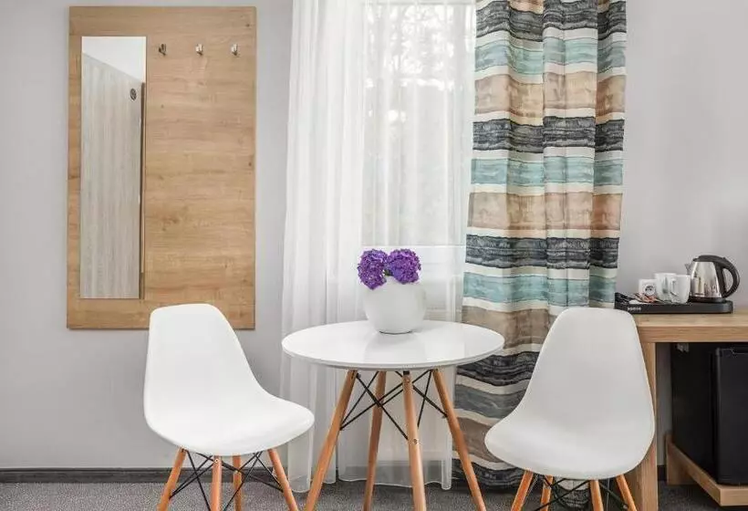 Aamiaismajoitus (B&B) Willa 777 Krasickiego