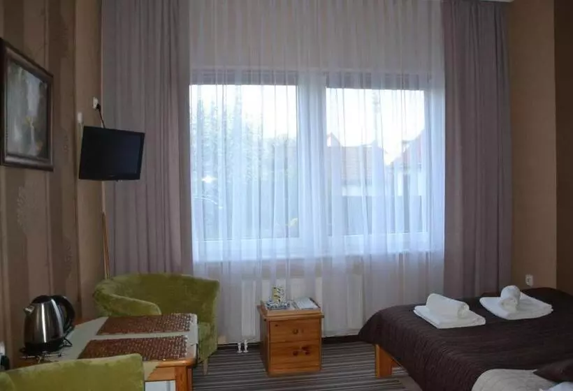 Aamiaismajoitus (B&B) Willa Helena