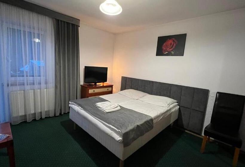 مبيت وإفطار Willa Larysa Agro