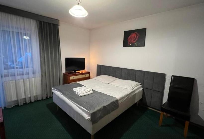 مبيت وإفطار Willa Larysa Agro