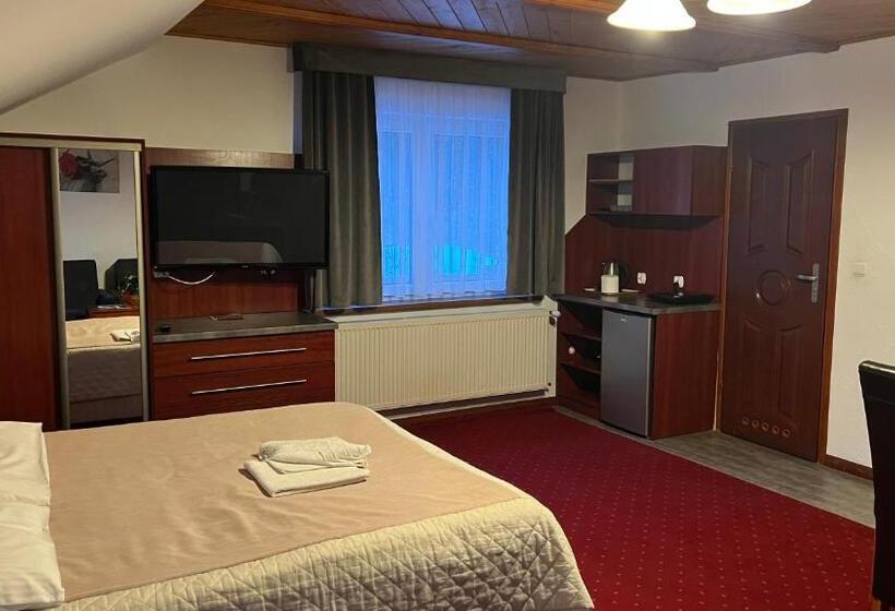 مبيت وإفطار Willa Larysa Agro