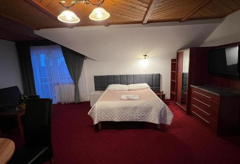 مبيت وإفطار Willa Larysa Agro