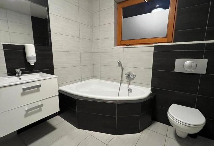 مبيت وإفطار Willa Larysa Agro