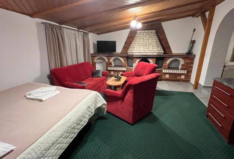 مبيت وإفطار Willa Larysa Agro