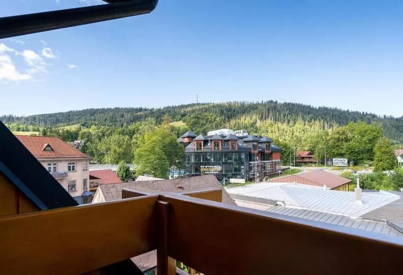 Aamiaismajoitus (B&B) Willa Monte Rosa