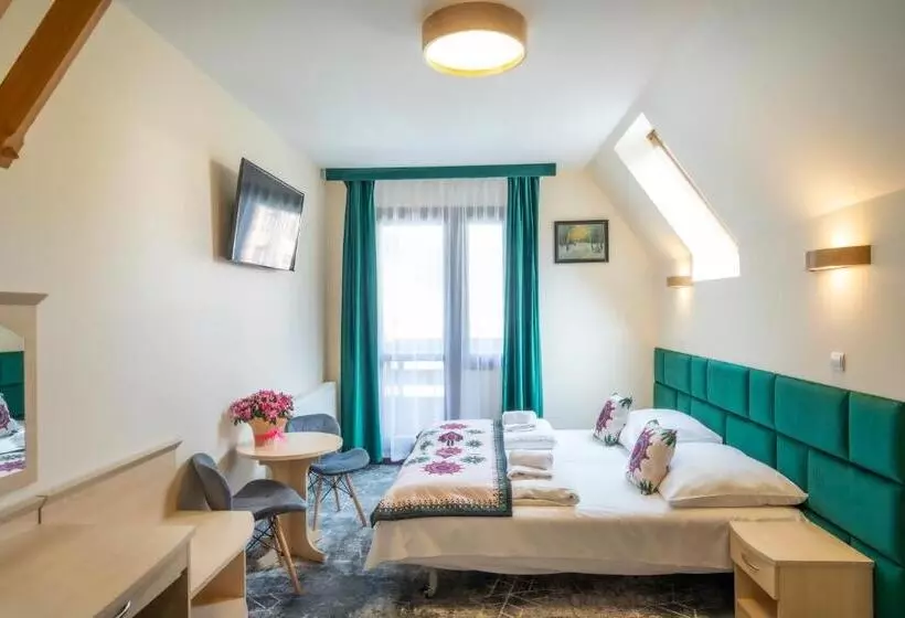 Aamiaismajoitus (B&B) Willa Monte Rosa