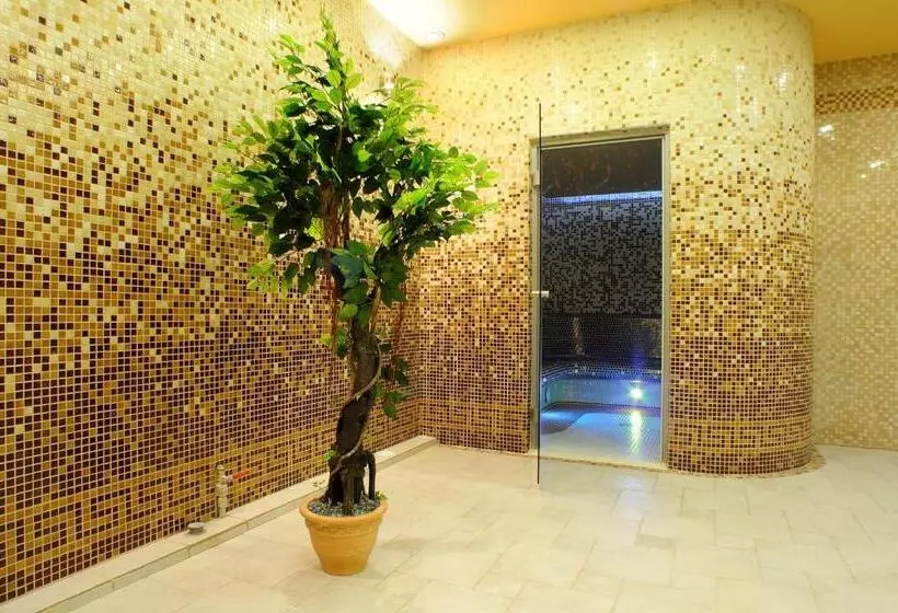 ホテル I Restauracja Bona