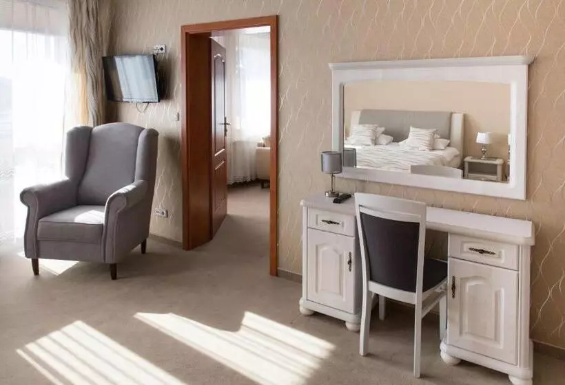 ホテル I Restauracja Bona