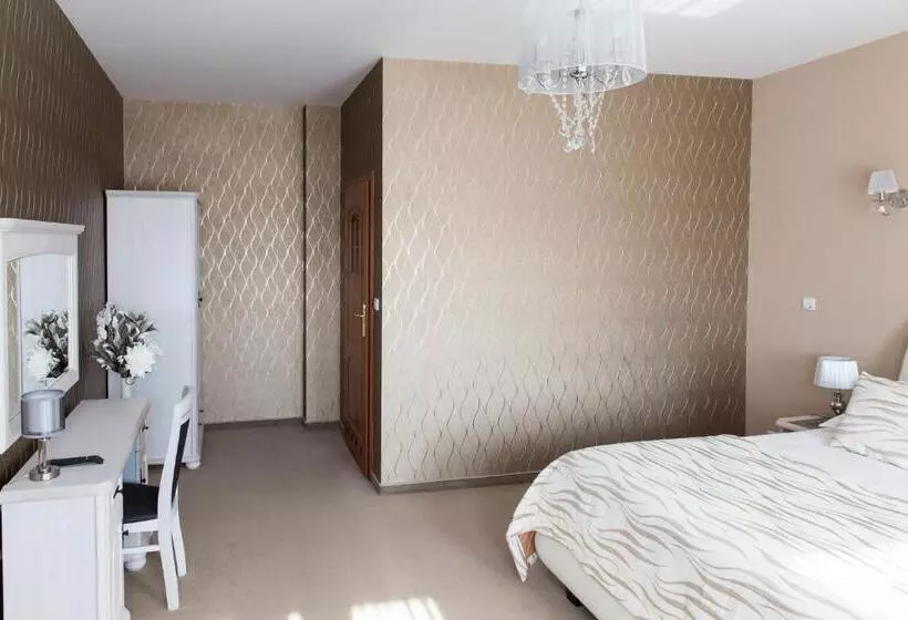 ホテル I Restauracja Bona