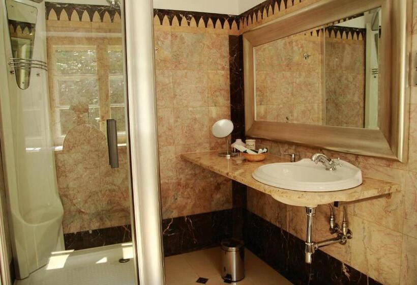 Отель Pałac Bażantarnia