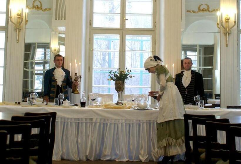 Отель Pałac Bażantarnia