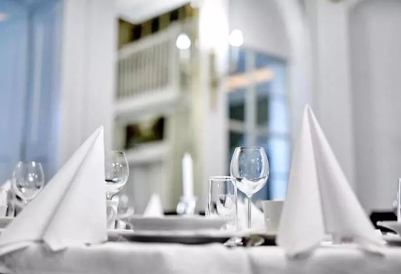 ホテル Pałac Bażantarnia