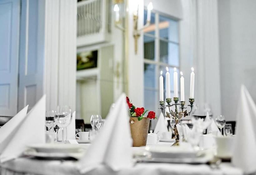 Отель Pałac Bażantarnia