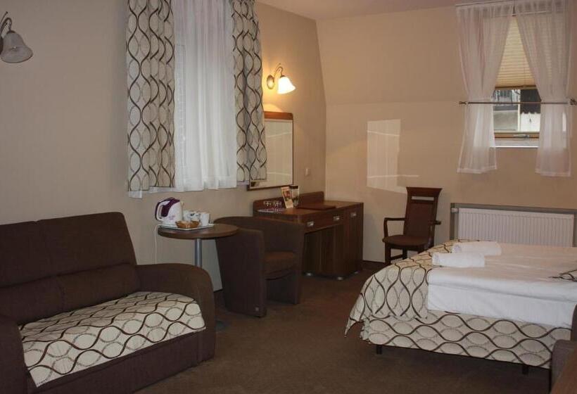 בית מלון כפרי Paria