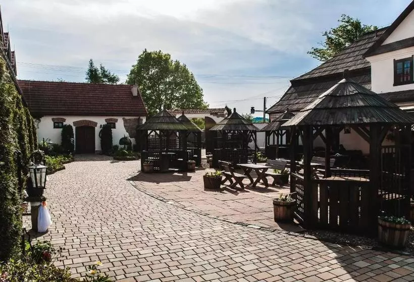 Hotelli Pod Kogutkiem